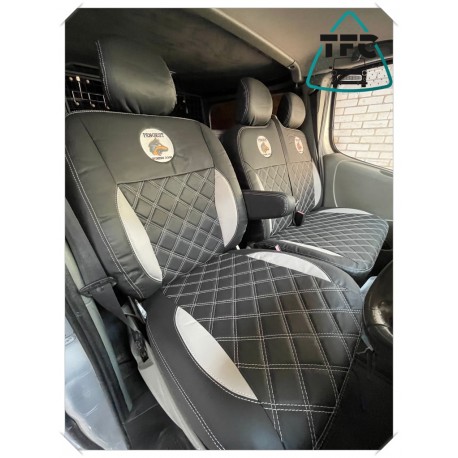 Vauxhall Vivaro Seats 2+1